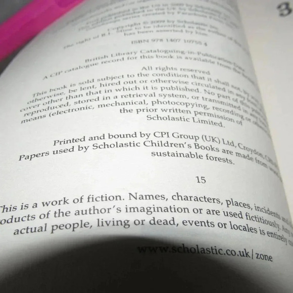 R.L. Stine Goosebumps HorrorLand WHO’S YOUR MUMMY? Chapter Kids Book (#6) - Picture 4 of 4